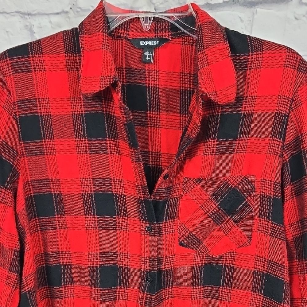 Express Red Black Plaid Flannel Long Sleeve Button-Up Tunic Shirt Women’s Small - Picture 3 of 11